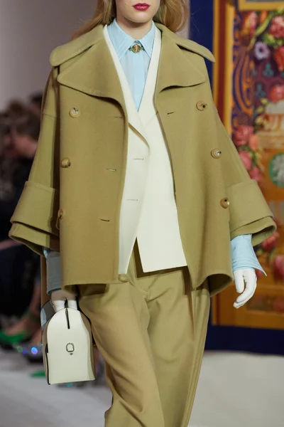 Look 94